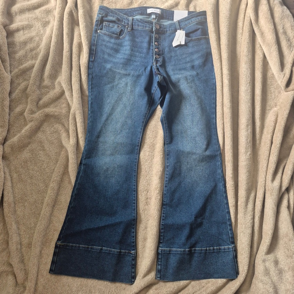 Lane Bryant Signature Fit Flare Jeans Blue Button Fly Mid Rise Size 16 NWT